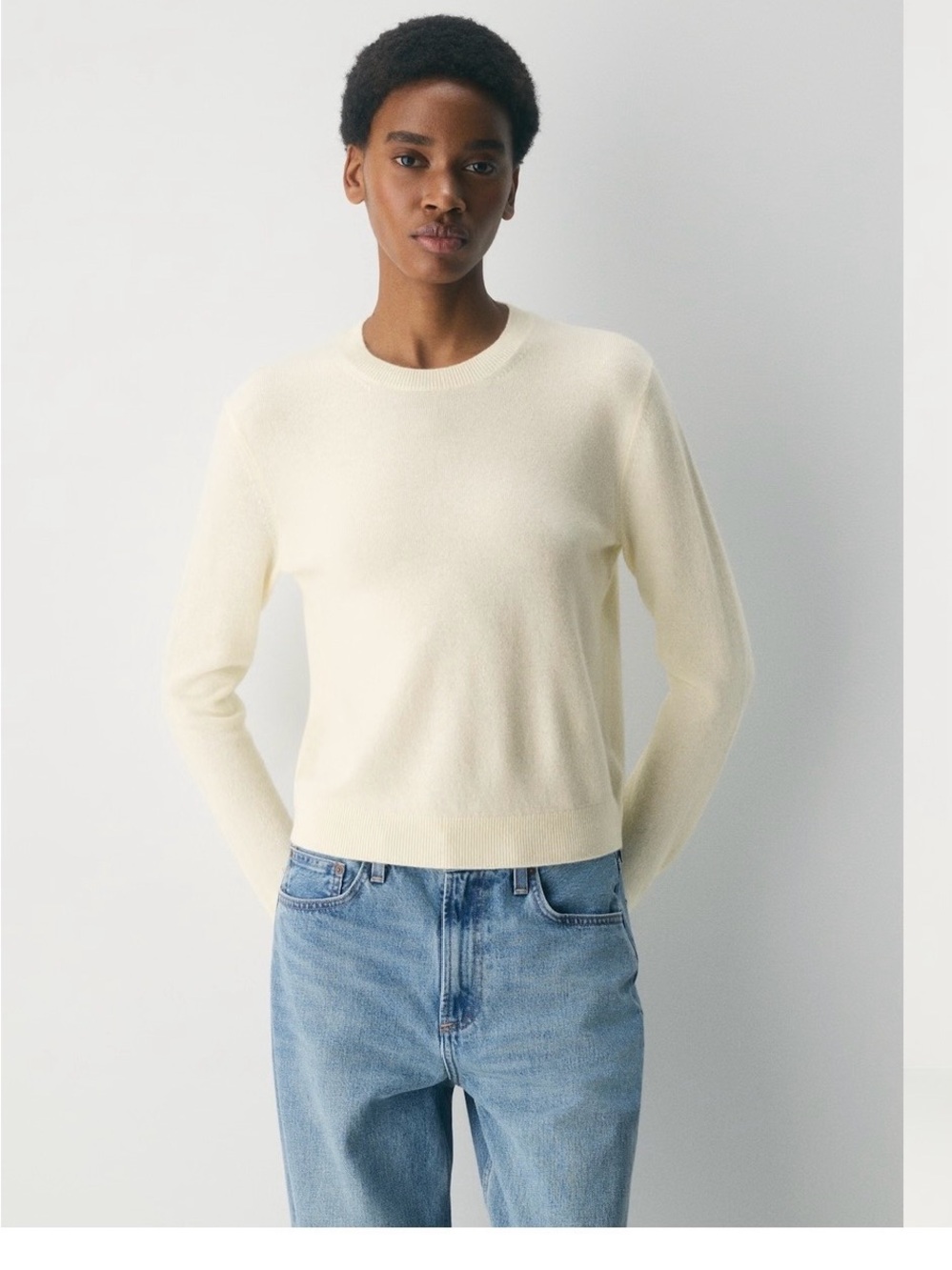 Aritzia Cashmere  Women's Sweater in Cream